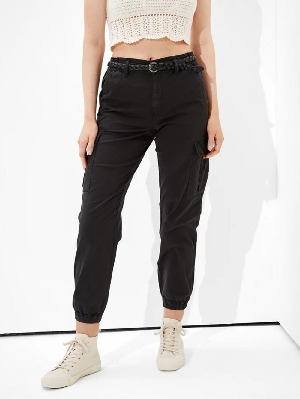 American Eagle Black High Rise Relaxed Mom Cargo Jogger Pants